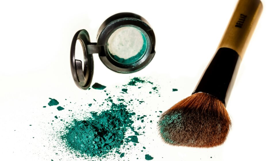 Beauty Trends TikTok yang Sebenarnya Tidak Kamu Butuhkan beauty trends TikTok cerispesial